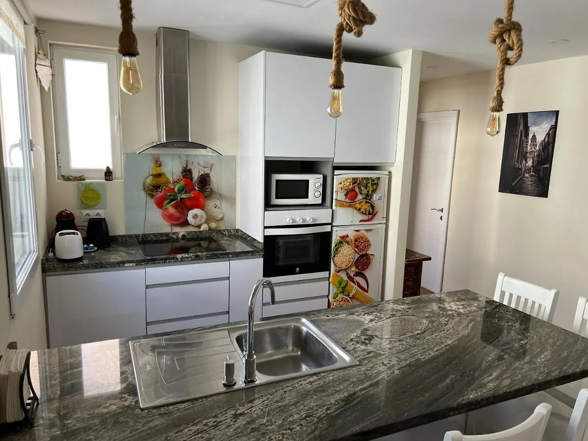 Genuar Apartments 3 Bedroom Close To Beach Malaga