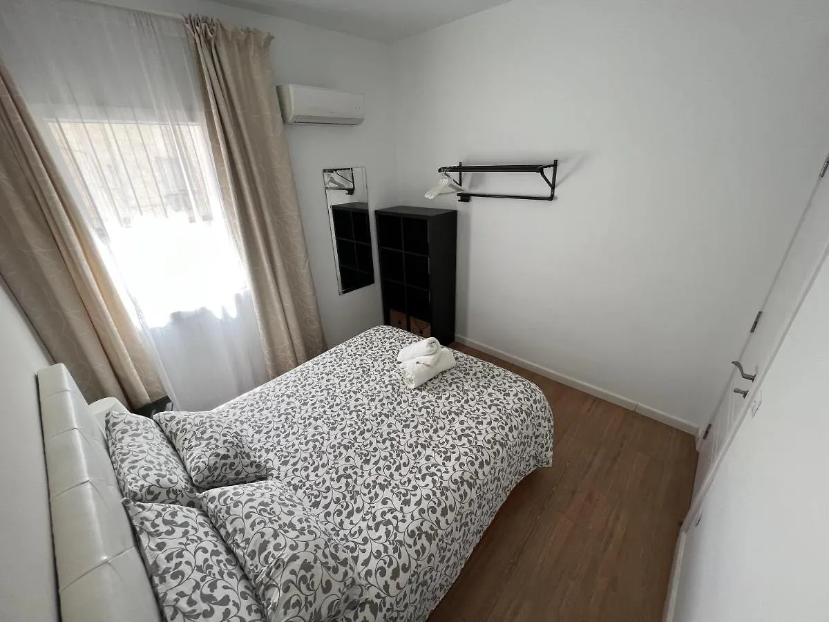 Genuar Apartments 3 Bedroom Close To Beach Malaga